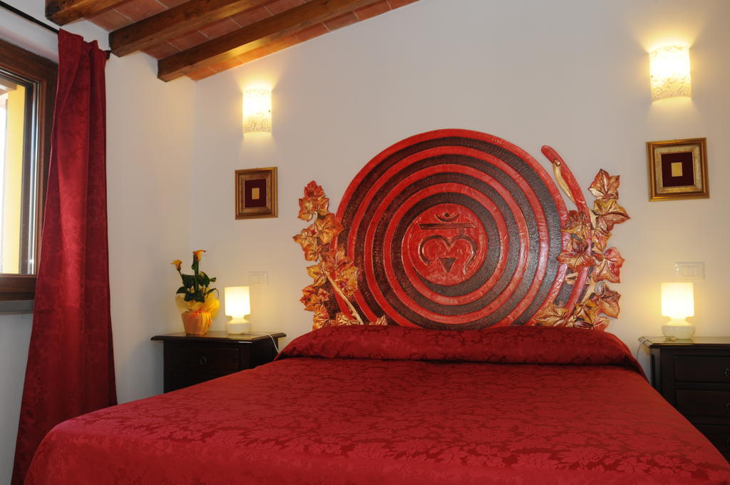Agriturismo Borgo Nuovo Di Mulinelli 아레초 객실 사진