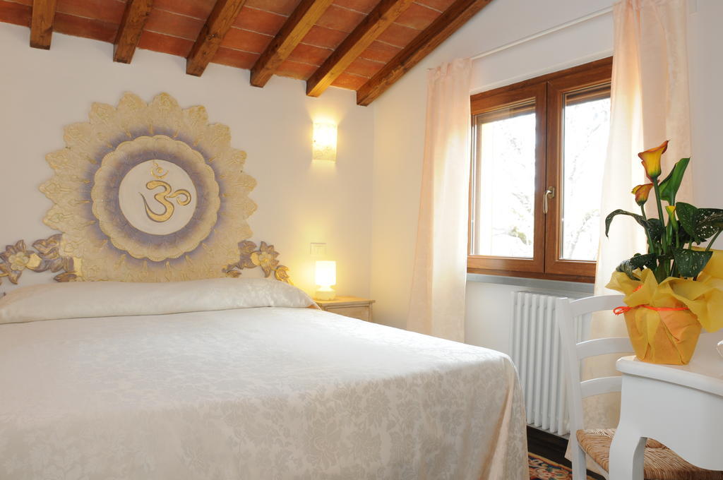 Agriturismo Borgo Nuovo Di Mulinelli 아레초 객실 사진