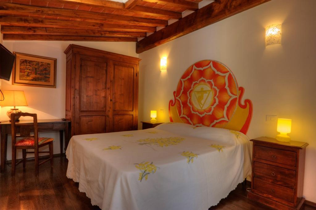 Agriturismo Borgo Nuovo Di Mulinelli 아레초 외부 사진