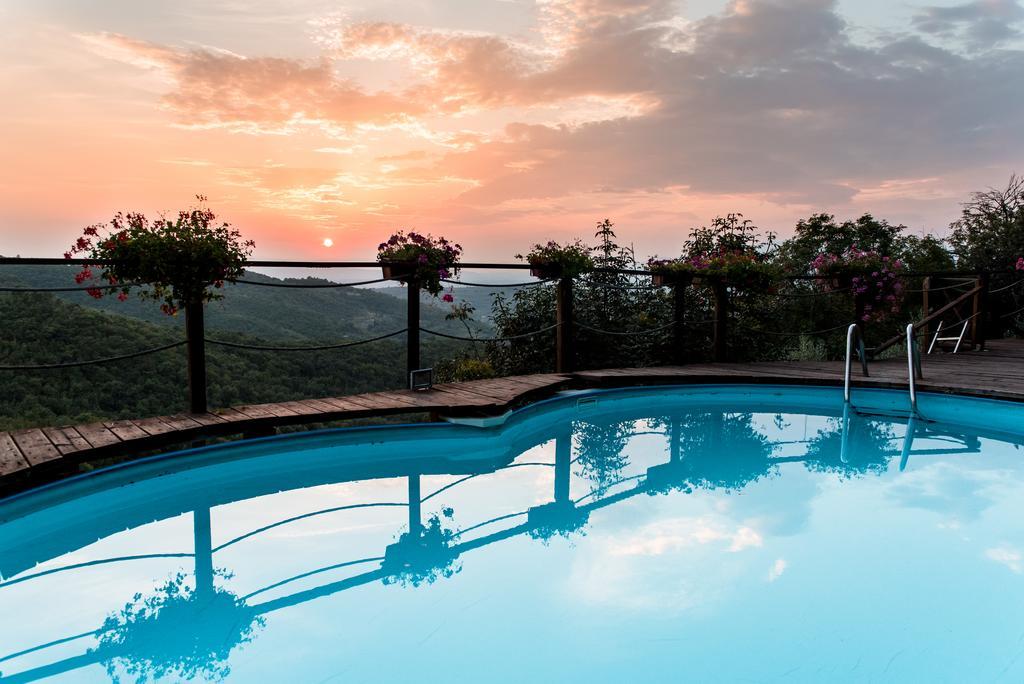 Agriturismo Borgo Nuovo Di Mulinelli 아레초 외부 사진